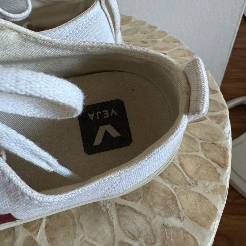 Veja White Nova Canvas Sneakers with Burgundy
Logo Accent size 6 - Picture 7 of 9